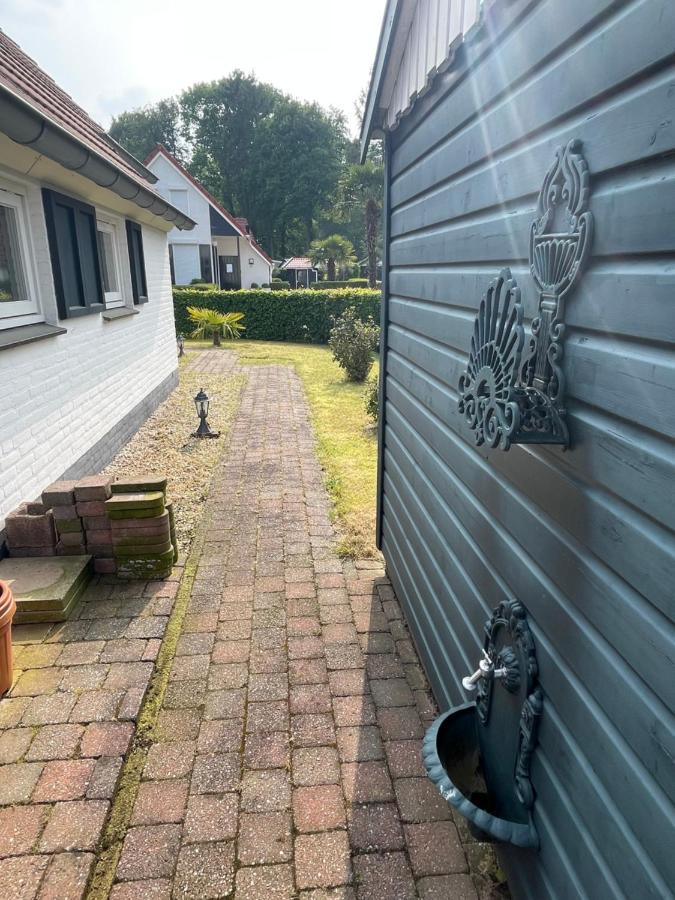 Freistehendes Ferienhaus Am See Naehe Roermond Heel Εξωτερικό φωτογραφία
