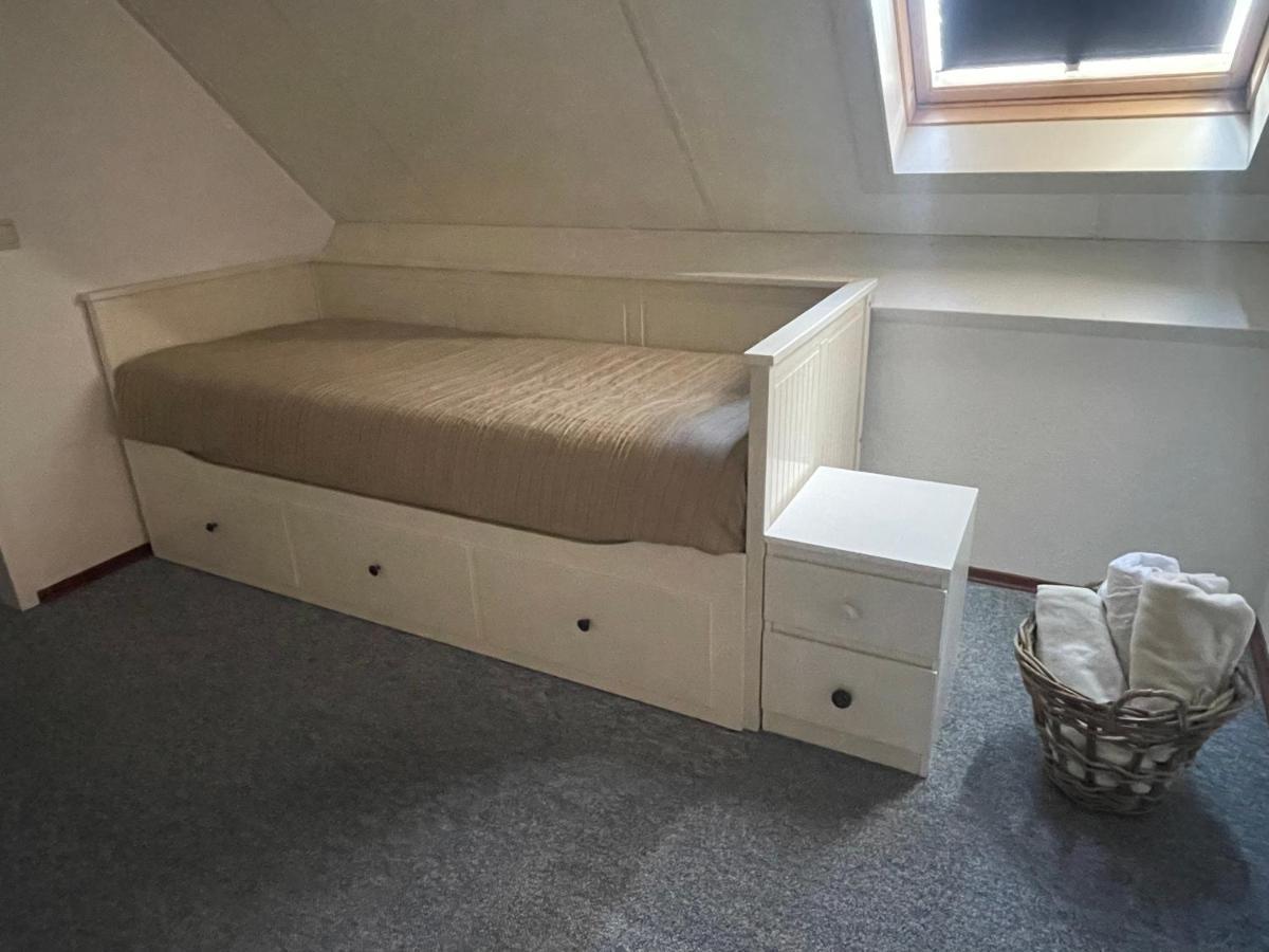 Freistehendes Ferienhaus Am See Naehe Roermond Heel Εξωτερικό φωτογραφία
