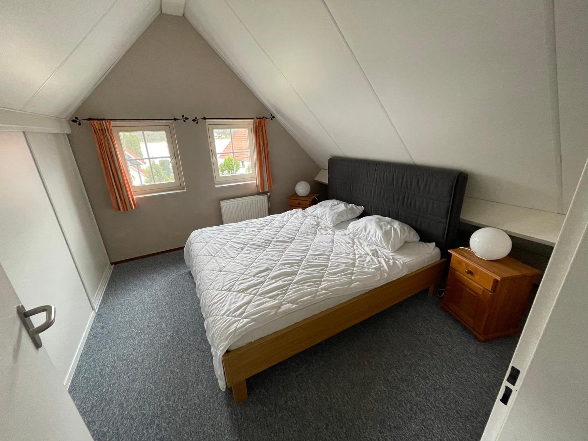 Freistehendes Ferienhaus Am See Naehe Roermond Heel Εξωτερικό φωτογραφία